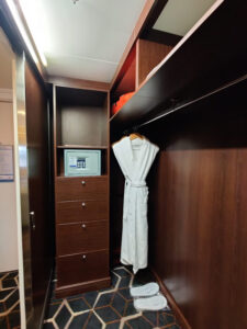 begehbarer Kleiderschrank