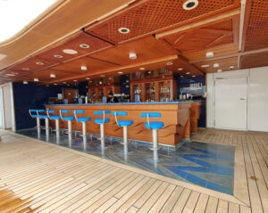 Waves Bar