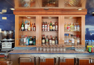 Waves Bar
