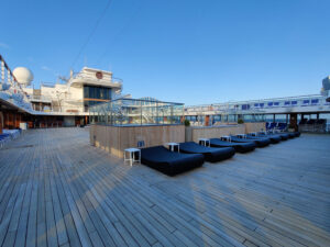 Pooldeck