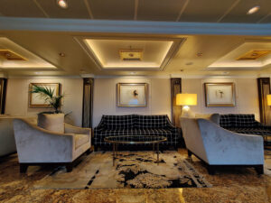Grand Bar