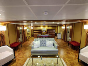 Executive Lounge