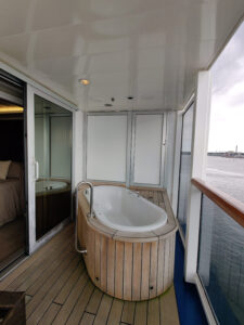 Oceania Suite 12011