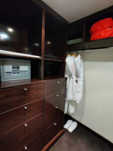 Oceania Suite 12011