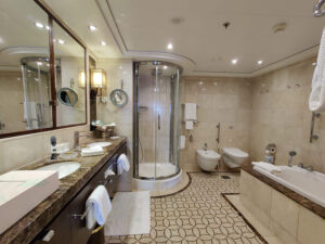 Oceania Suite 12011