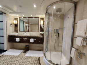 Oceania Suite 12011