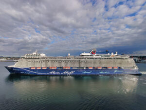 Mein Schiff 1