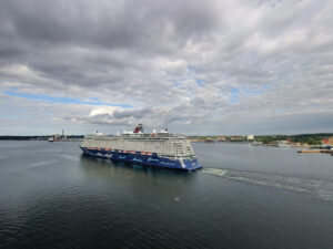 Mein Schiff 1