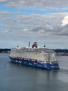 Mein Schiff 1