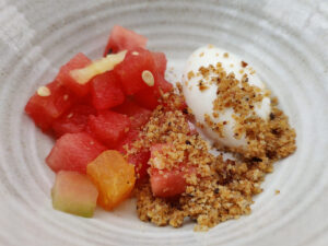 Joghurteis mit Wassermelone