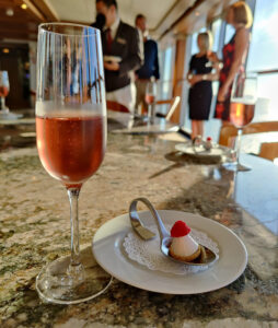Amuse Bouche mit Champagner