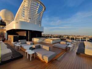 The Haven Sundeck Deck 17