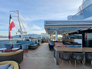 Indulge Outdoor Lounge