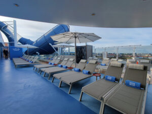 Pooldeck