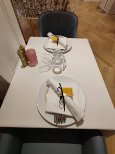 Le Bistro