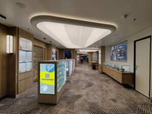 Shops & Boutiques Deck 8
