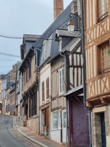 bei Saint-Léonard