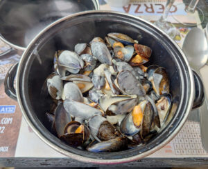 Moules Frites au Roquefort