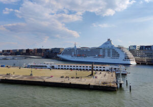 Carissima und Seven Seas Voyager