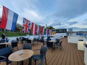 Sonnendeck vorne