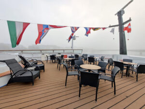 Sonnendeck vorne
