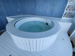 Whirlpool rechts