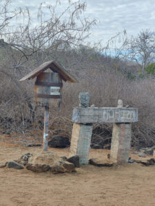 Post Office Bay / Floreana