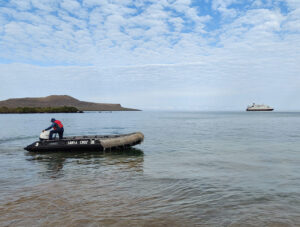 Post Office Bay / Floreana