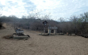 Post Office Bay / Floreana