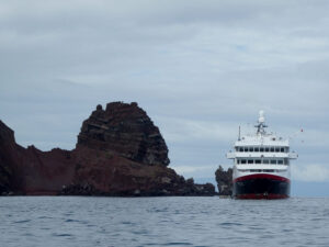 Santa Cruz II vor Buccaneer Cove