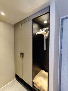 begehbarer Schrank