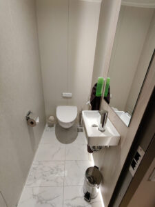 separate Toilette