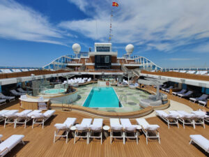 Pooldeck