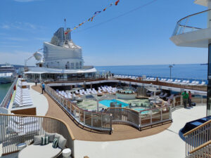 Pooldeck