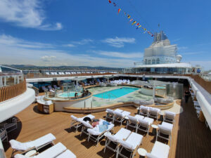 Pooldeck