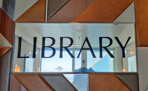 Library / Bibliothek