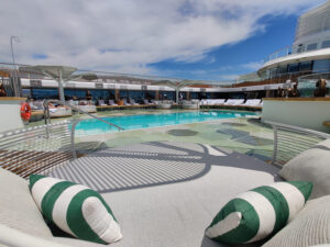 Pooldeck
