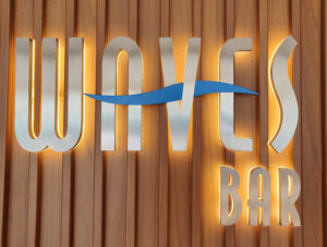 Waves Bar