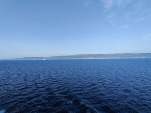 Blick zurück auf die Straße von Messina