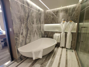 Oceania Suite 12014