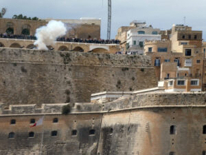 Saluting Battery