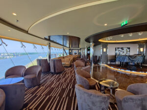 Sky Lounge