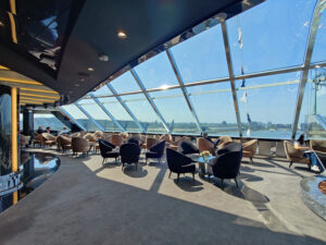 Top Sail Lounge