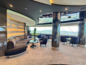 Top Sail Lounge