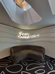 Infinity Bar