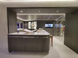 Luxury Plaza