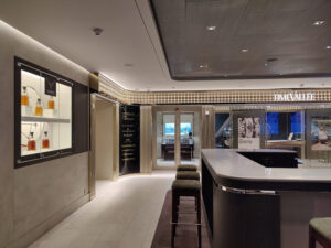 Luxury Plaza