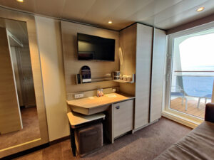 Studio Balcony - 13266