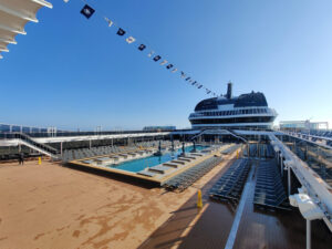 Atmosphere Pool