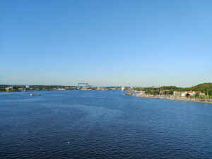Blick auf Kiel mit AIDAnova